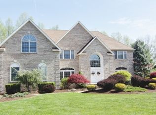 11 Barbara Dr, Randolph, NJ 07869