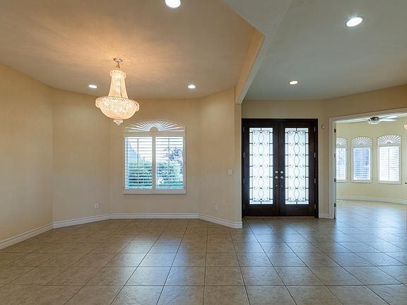 4th image of 1301 Calle Lago Dr