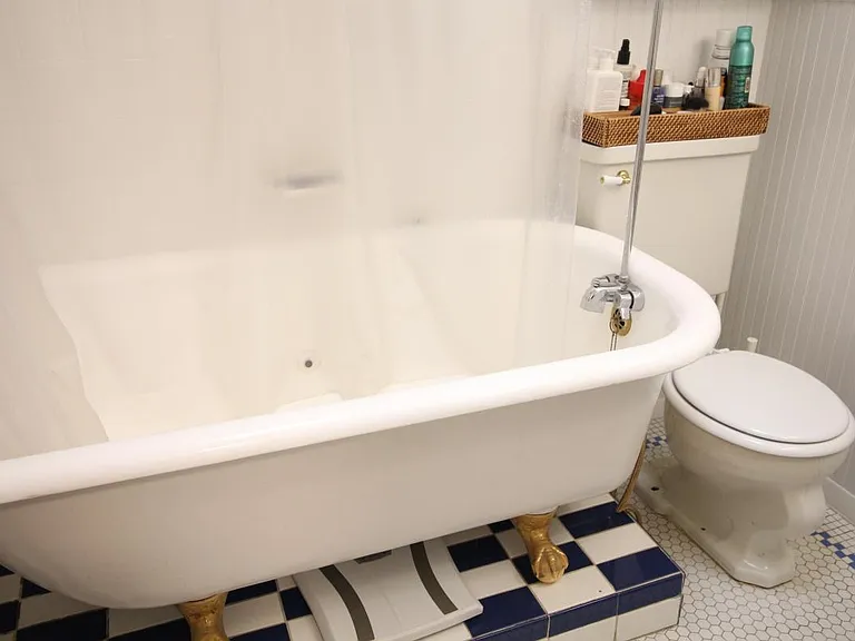 Bathroom 2