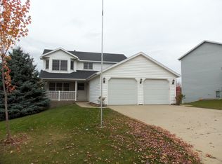 321 10th St NW, Byron, MN 55920