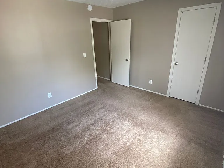 Southdale Square Apartments — Photo 99