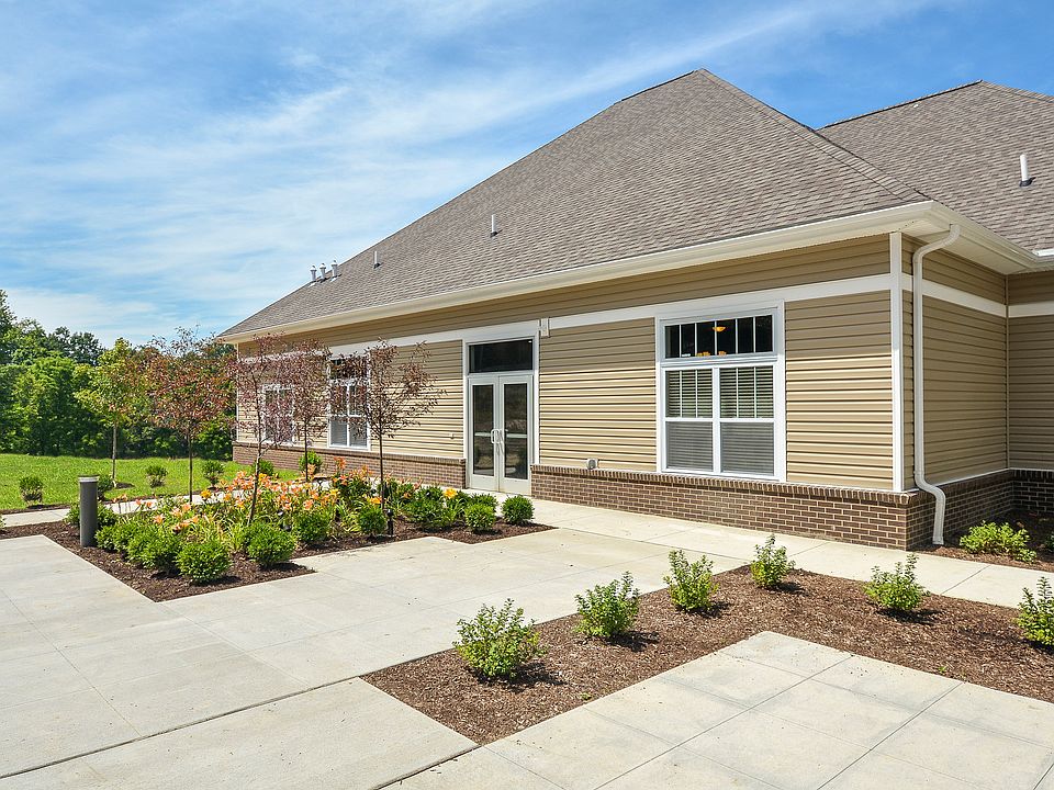 Brookside Residences Apartment Homes Apartment Rentals Cuyahoga Falls