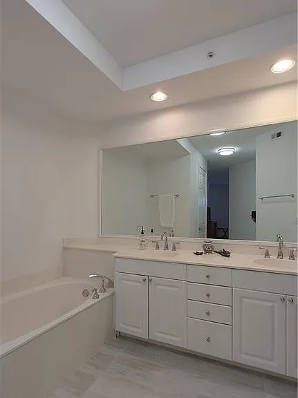 400 Flagship Dr #1104 — Photo 14