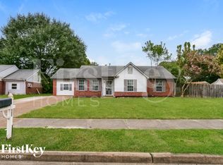 5923 Willow Springs Dr, Millington, TN 38053