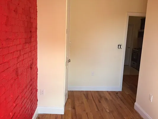 Rented by Premier Metro Realty Corp | media 15