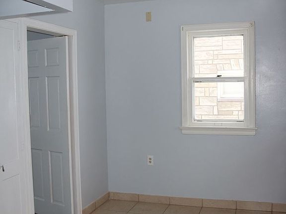 5th image of 13307 Rexwood Ave