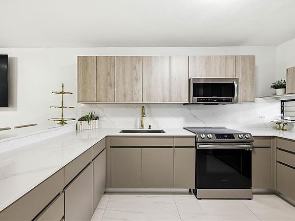 4th image of 33 Zuania