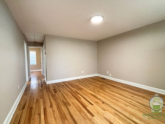 3rd image of 115 White Oak Dr #11357826