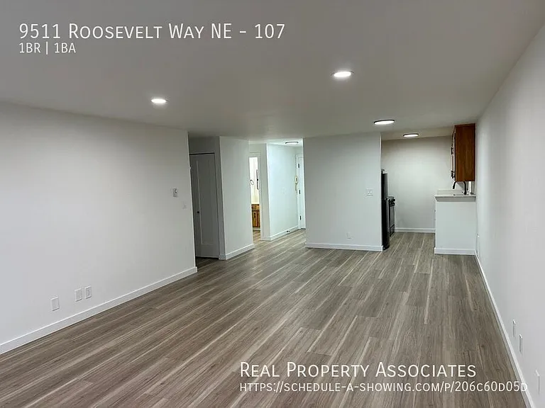 9511 Roosevelt Way NE #107 — Photo 2