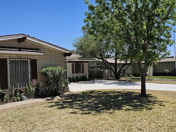 4th image of 2704 Gaston Dr