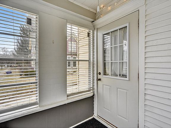 5th image of 406 Garfield St