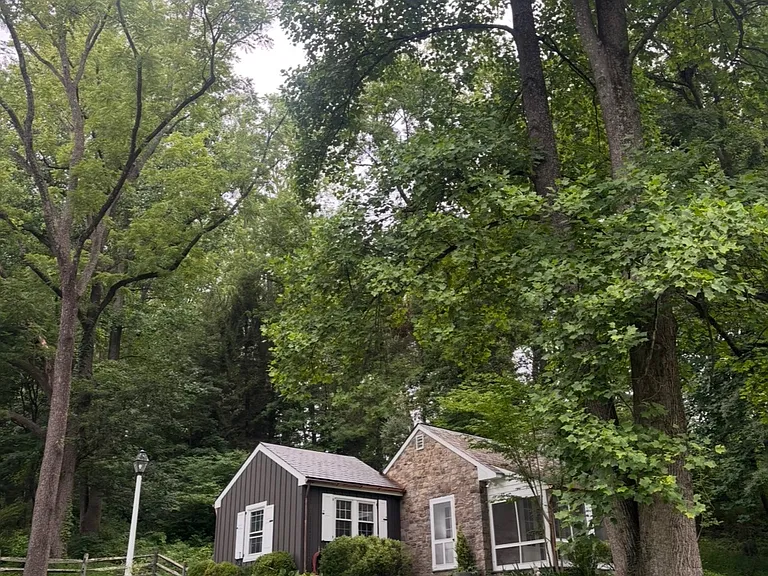 Creekside Dr — Photo 7