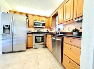 9355 SW 8th St APT 101, Boca Raton, FL 33428
