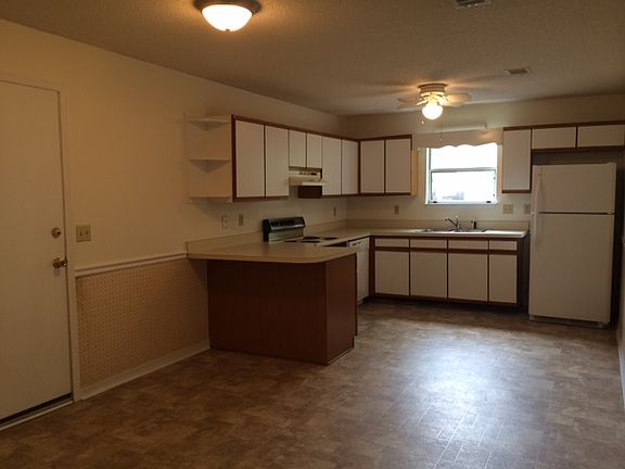 Kitchen and Dining_06042014