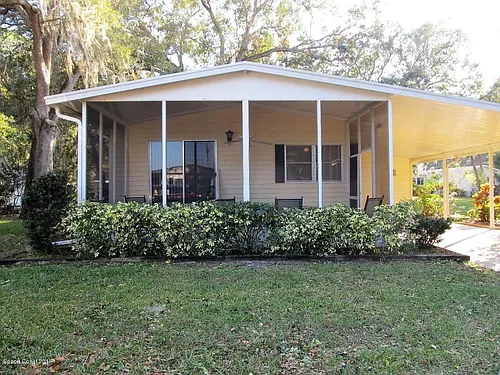 331 Holiday Park Blvd NE Photo 1