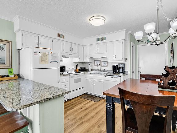 4th image of 9660 Shore Dr. #216