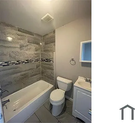 2815 E Madison St — Photo 8
