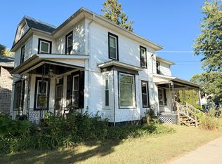 300 E Division St, Amboy, IL 61310