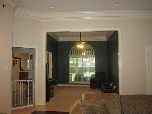 Formal dining between living & kitchen