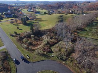 13 Valcourt Dr, Lafayette, NJ 07848