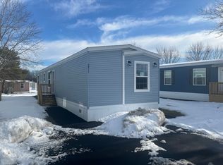 3911 Burdett Ct #3911, Liverpool, NY