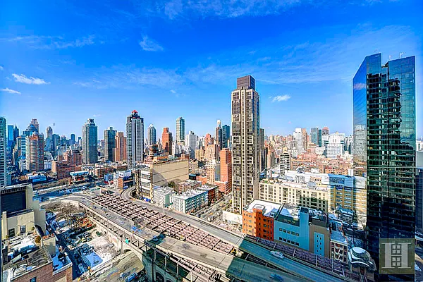 Rented by Halstead Real Estate | media 7