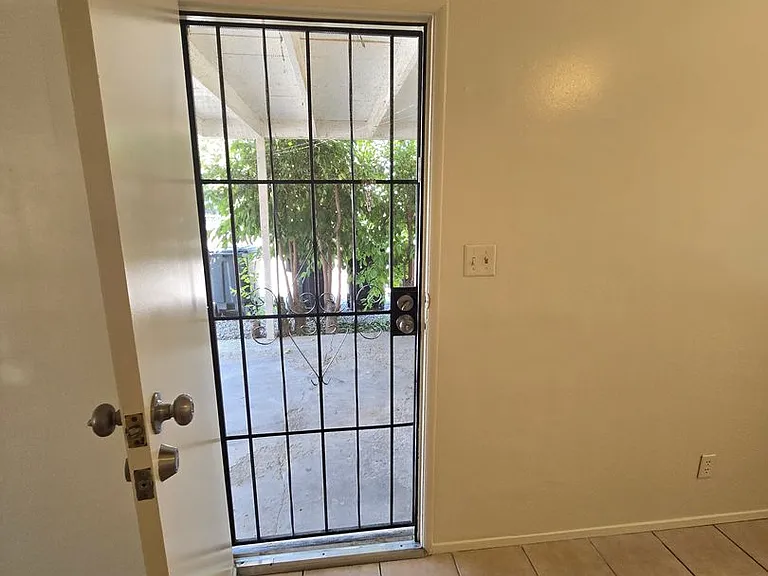 461 N Franklin St — Photo 19