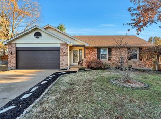 6243 Stratford Glen Ct, Saint Louis, MO 63129