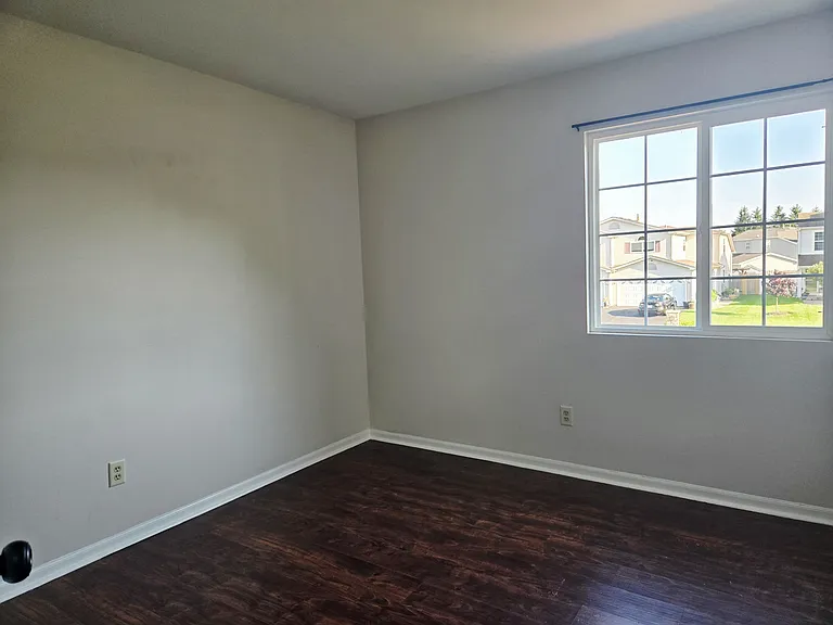 960 Autumn Ln — Photo 20