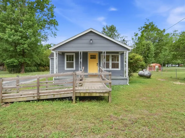 6733 Levi Rd, Hixson, TN 37343