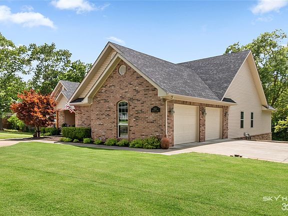 4th image of 1520 Woodland Dr