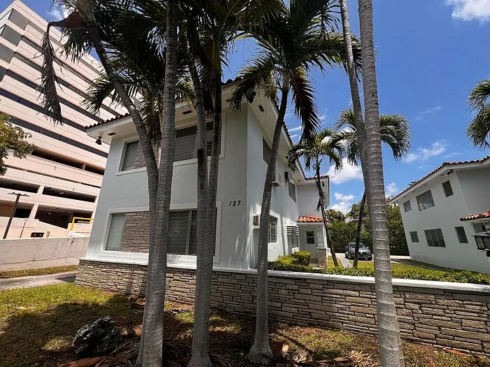119 Santillane Ave #2 — Photo 31