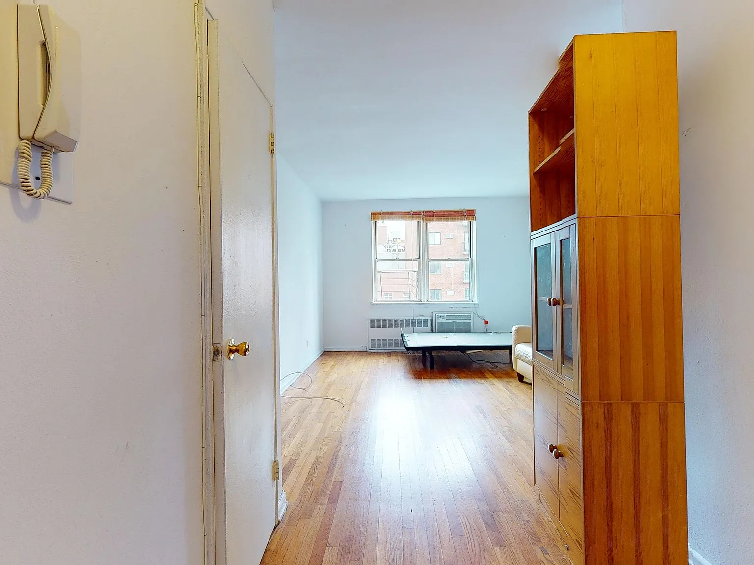 1483 First Avenue — Photo 3