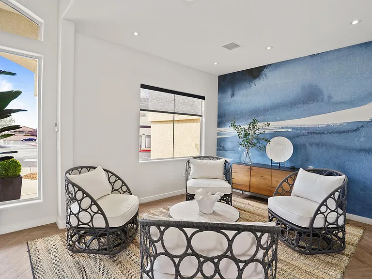 Broadstone Heights — Photo 10