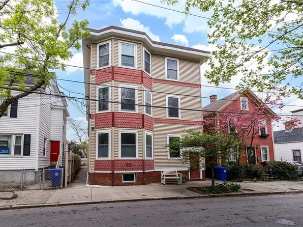 35 Kenyon St APT 3, Providence, RI 02903