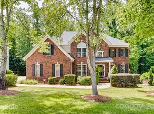 161 Laurel Glen Dr, Mooresville, NC 28115