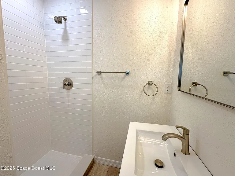 4440 Stuart Ave — Photo 10