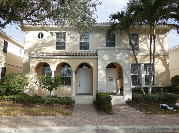 6048 Towncenter CIR, NAPLES, FL 34119