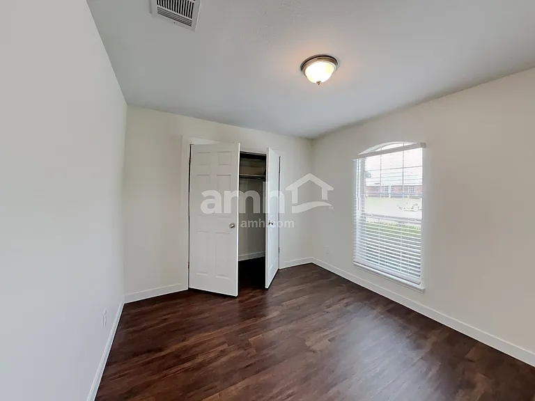120 Jennings Dr — Photo 12