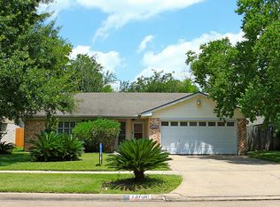 13730 Shirebrook Dr, Sugar Land, TX 77498