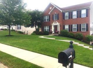 256 Field Club Cir, Mc Kees Rocks, PA 15136