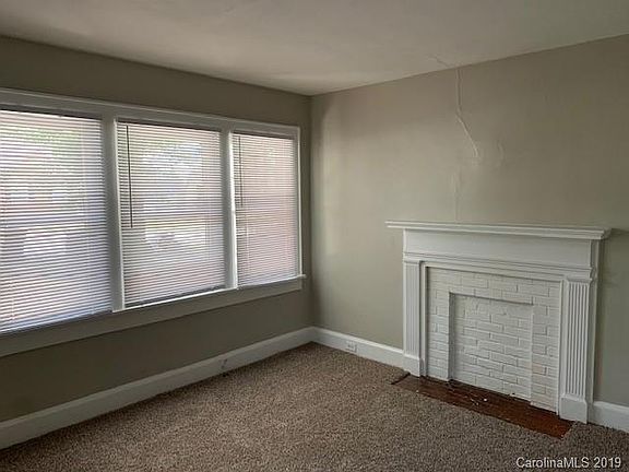 2nd image of 902 W Mauney Ave