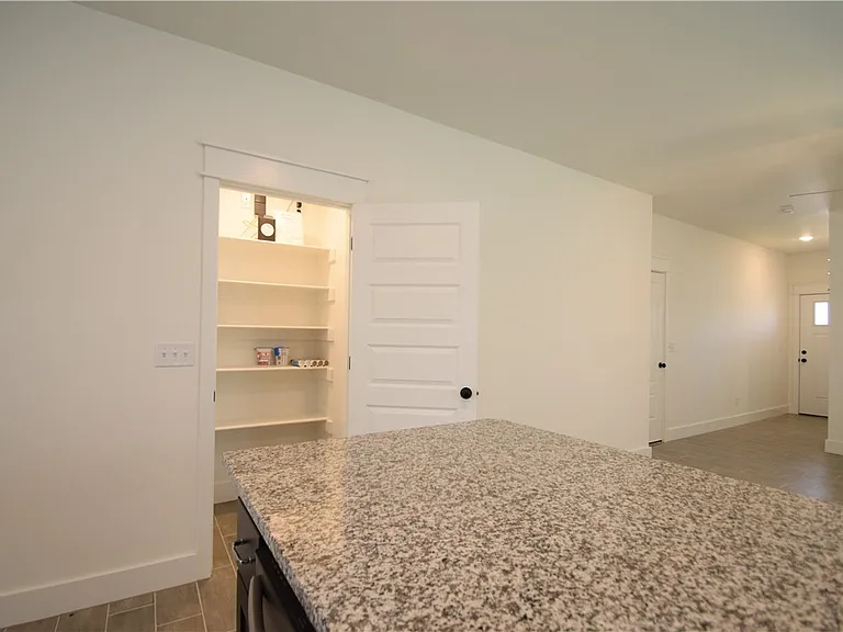 2071 Bluestem Dr — Photo 9