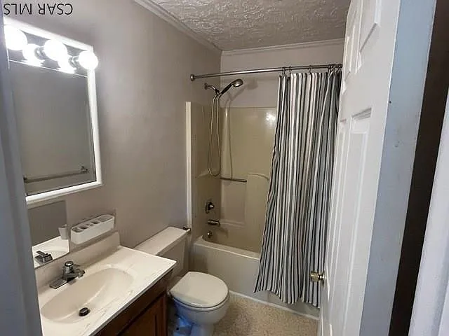 722 E Oakmont Blvd #C — Photo 11