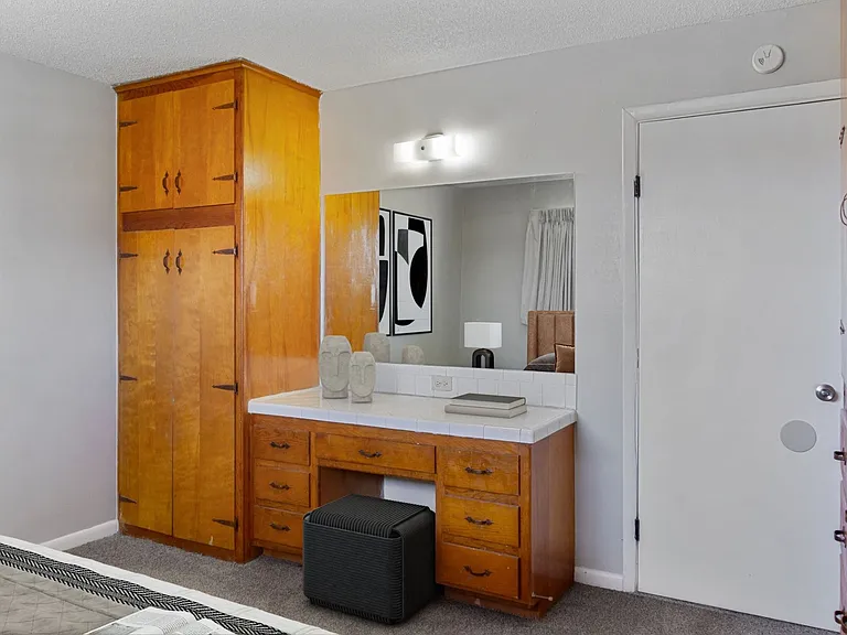 Built in Vanity + Wardrobe (available in select units)