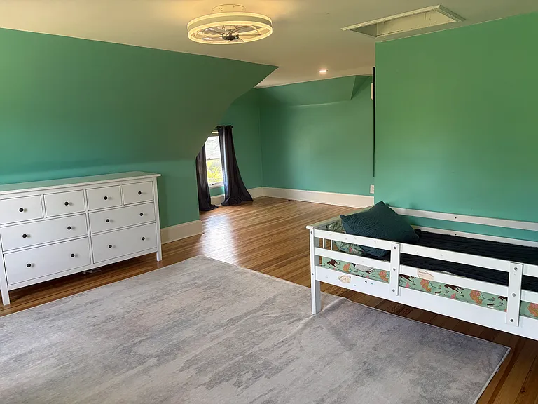 2710 Brighton Rd — Photo 5