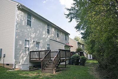 Nice back yard with wooded area for privacy! 