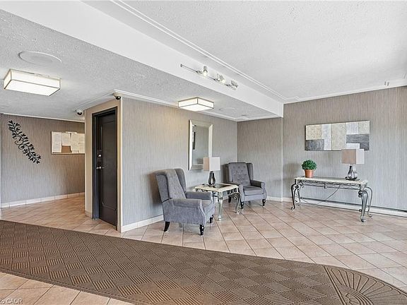 5th image of 40 Harrisford St #904