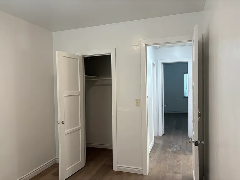3946 Delta Ave — Photo 22