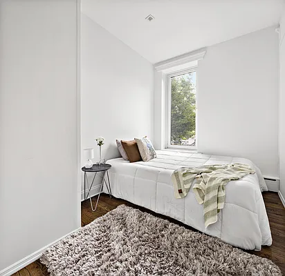 Rented by Douglas Elliman | media 30